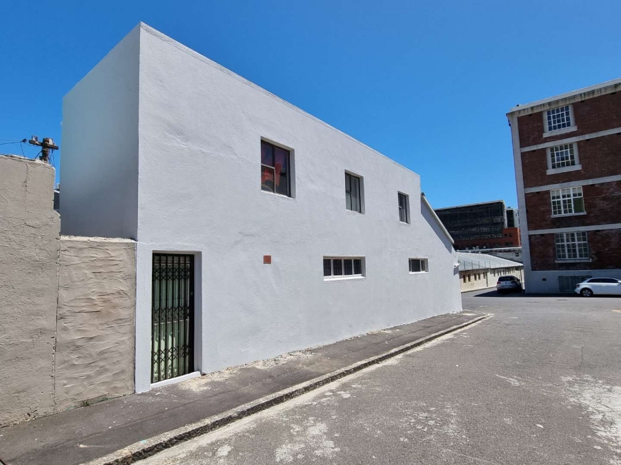 4 Bedroom Property for Sale in Zonnebloem Western Cape